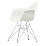 Vitra - Eames Plastic Armchair DAR, verchromt / weiß (Filzgleiter schwarz)