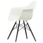 Vitra - Eames Plastic Armchair DAW, Ahorn schwarz / weiß (Kunststoffgleiter basic dark)