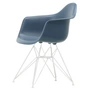 Vitra - Eames Plastic Armchair DAR RE, weiß / meerblau (Filzgleiter weiß)