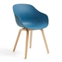 HAY - About A Chair AAC 222, Eiche lackiert / azure blue 2.0 (Kunststoffgleiter)