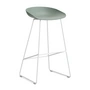 HAY - About A Stool AAS 38 Barhocker H 85, weiß / fall green 2.0 (Filzgleiter)