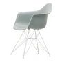 Vitra - Eames Plastic Armchair DAR RE, weiß / hellgrau (Filzgleiter weiß)
