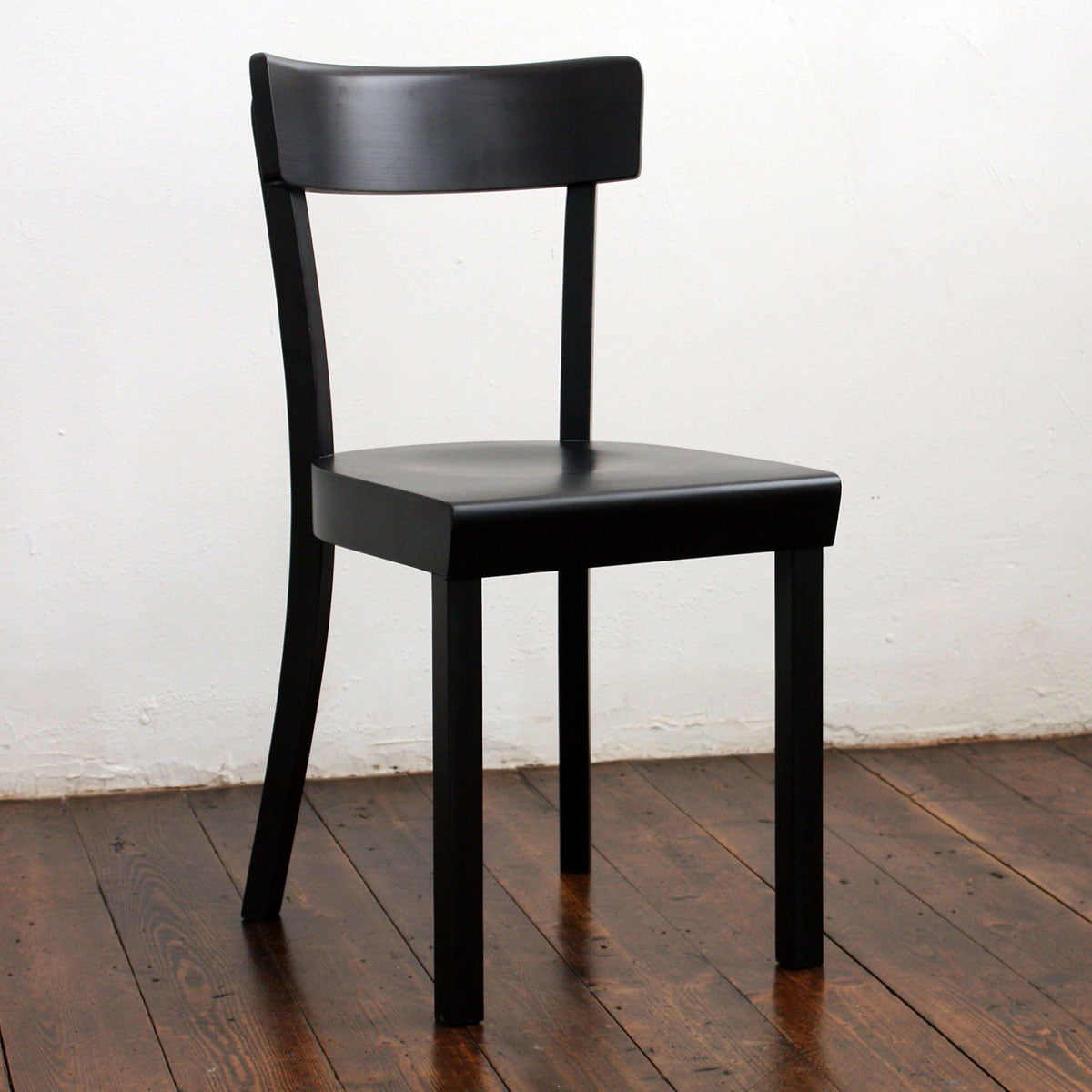 Frankfurter Stuhl von Stoelcker | Connox Shop