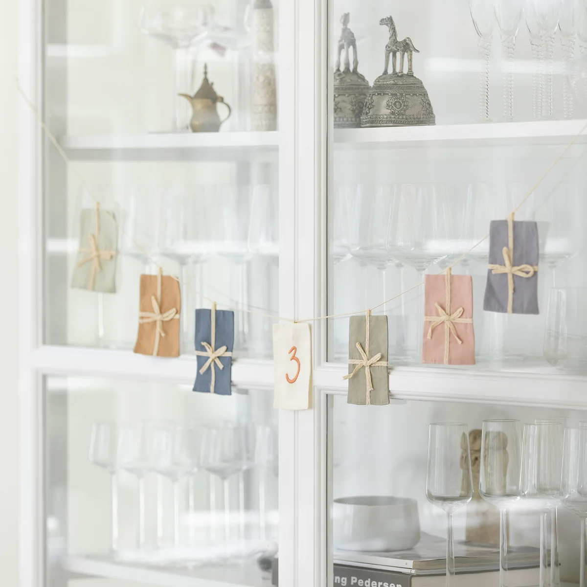 Sebra - Geburtstagsfahne Wimpel, Zahlen 0-9, Mehrfarbig