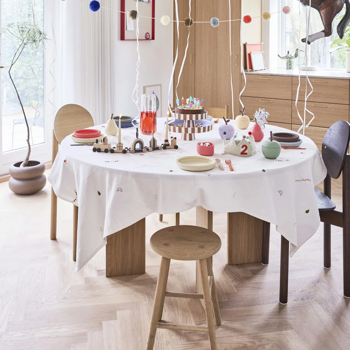 OYOY - Geburtstagstischdecke