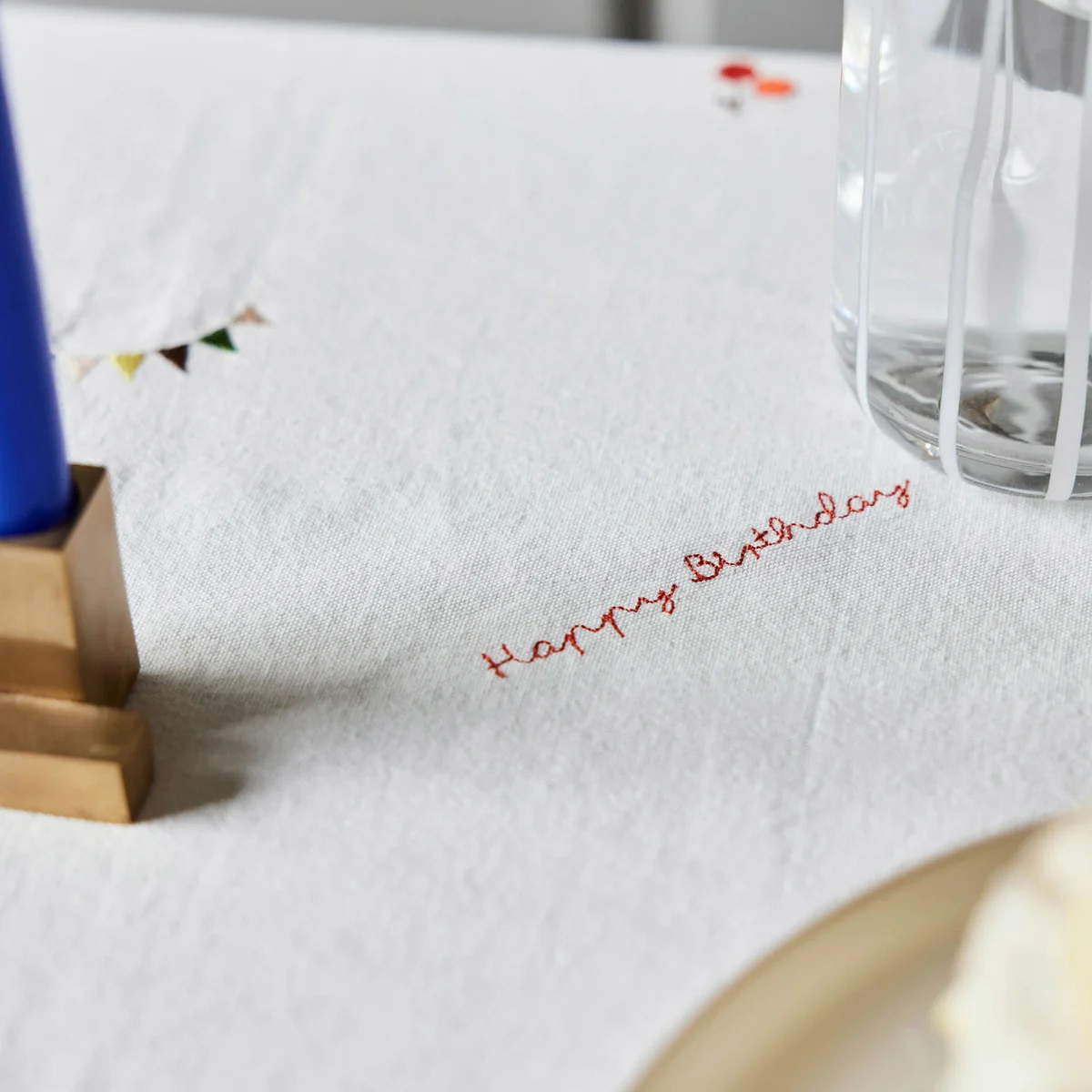 OYOY - Geburtstagstischdecke