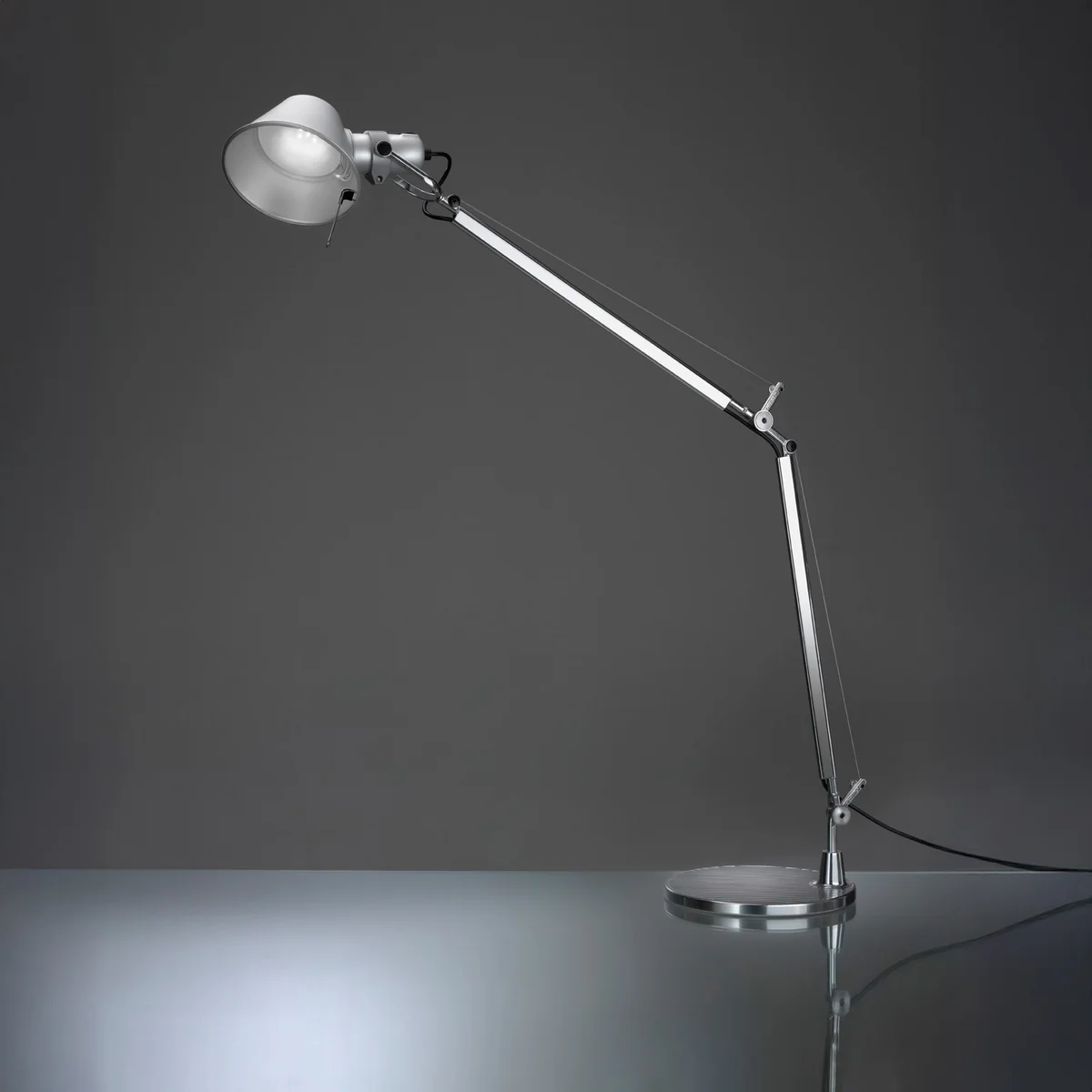 Artemide - Tolomeo Tavolo LED-Schreibtischleuchte, alusilber
