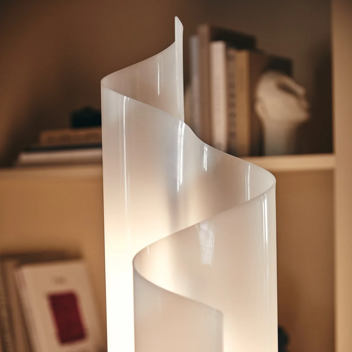 Artemide - Chimera LED-Stehleuchte, weiß