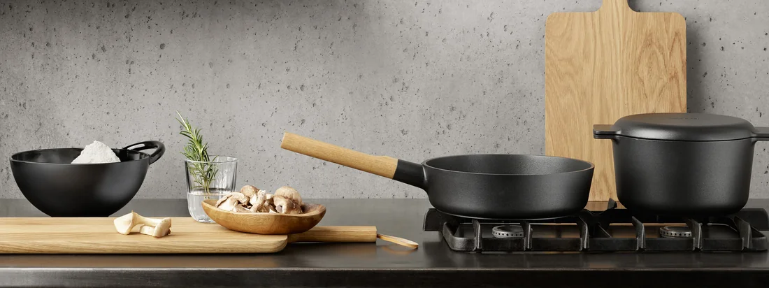 Die farblichen und materiellen Unterschiede sind es, die die Nordic Kitchen Serie auszeichnen. In unterschiedlichen Produktausführungen überzeugt die Serie von ihrem nordischen Flair.