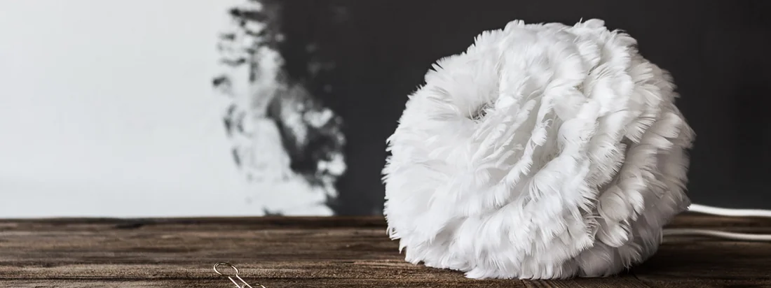 Umage - EOS Federlampe Banner