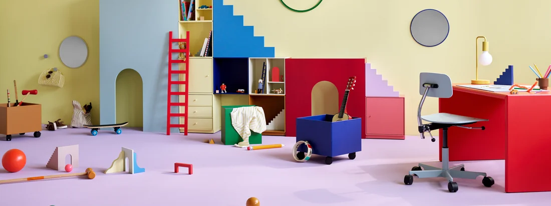 Die Kids-Reihe von Montana in der Ambienteansicht. Mit einem spielerischen Ansatz, schafft die Kids-Reihe Ordnung im Kinderzimmer und sorgt dafür, dass sich das Kind in seinen eigenen vier Wänden wohlfühlt.