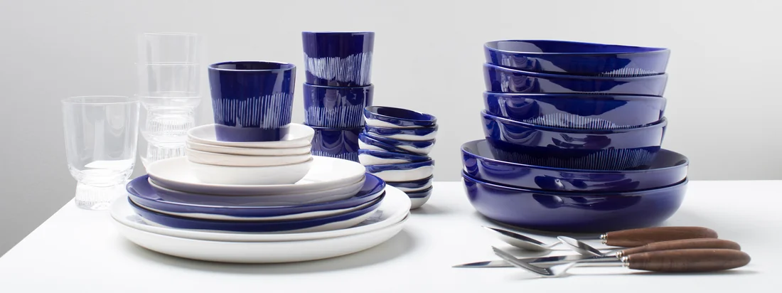 Die  außergewöhnliche Kollektion wurde in Zusammenarbeit mit dem renommierten Küchenchef Yotam Ottolenghi entworfen und kombiniert die Kunstfertigkeit der Präsentation von Speisen mit exquisitem Design und hebt das kulinarisches Erlebnis auf ein neues Niveau.