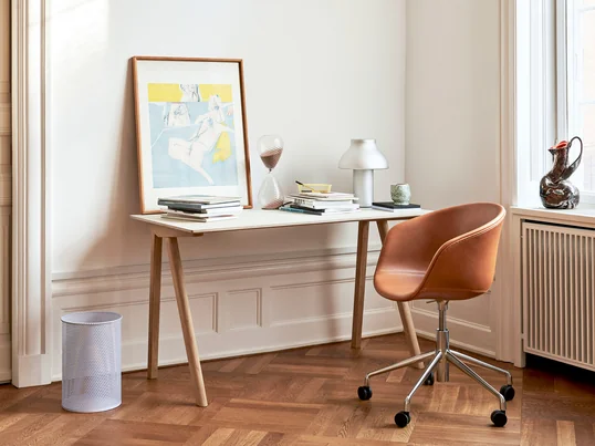 Hay - PC Tischleuchte