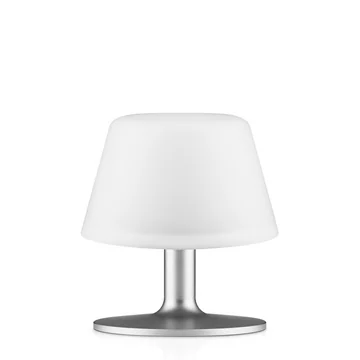 Die SunLight Tischlampe von Eva Solo ist frostfest