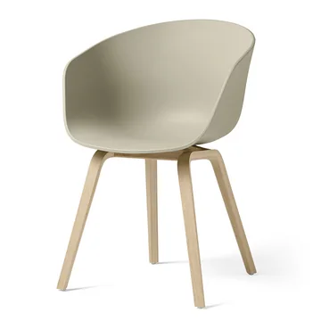 About A Chair AAC 22 von HAY in Eiche matt lackiert / pastel green