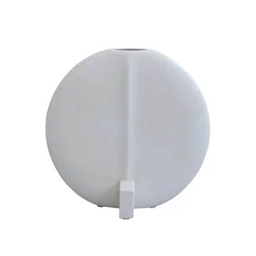 Guggenheim Vase Petit von 101 Copenhagen in bone white