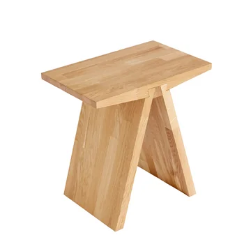 Angle Hocker, 45 x 45 cm, Eiche, klar lackiert von Muubs
