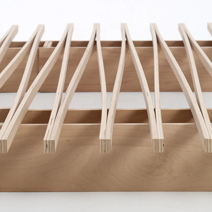 Das verstellbare v Bett von Tojo