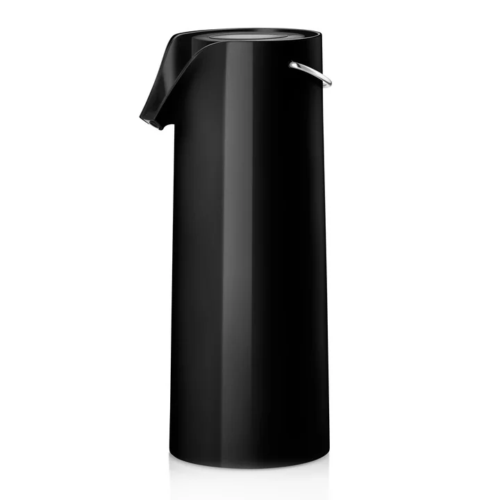 Die schwarze Pump-Isolierkanne von Eva Solo ist um 360° drehbar