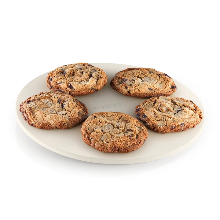 Pizza- und Brotbackstein von Eva Solo mit Cookies