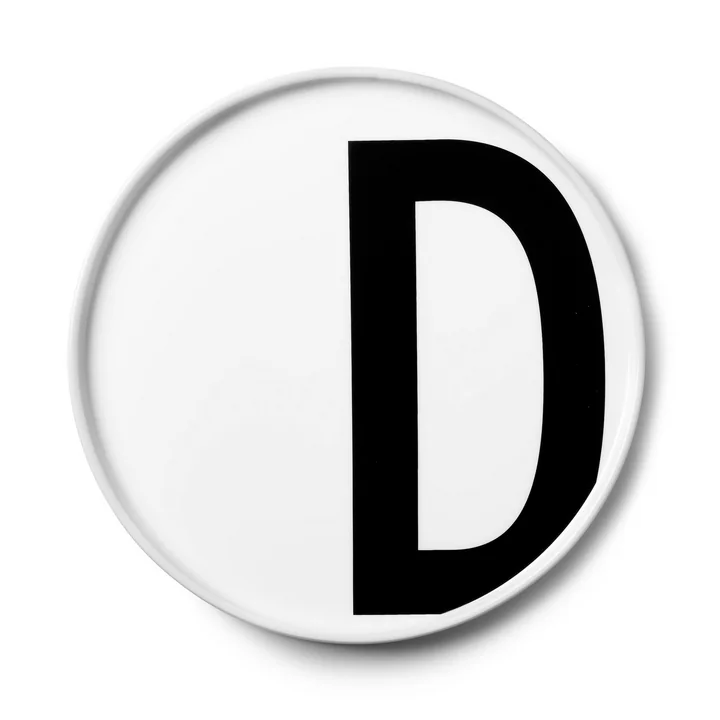 Der AJ Porzellan Teller D von Design Letters 