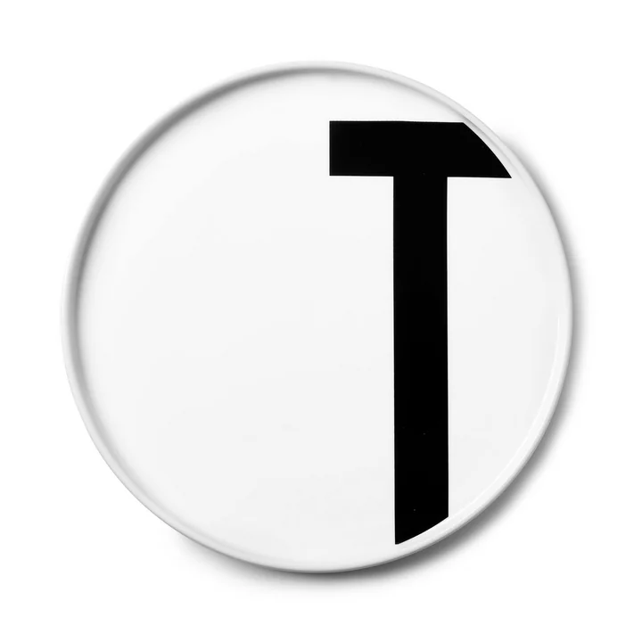 Der AJ Porzellan Teller T von Design Letters 