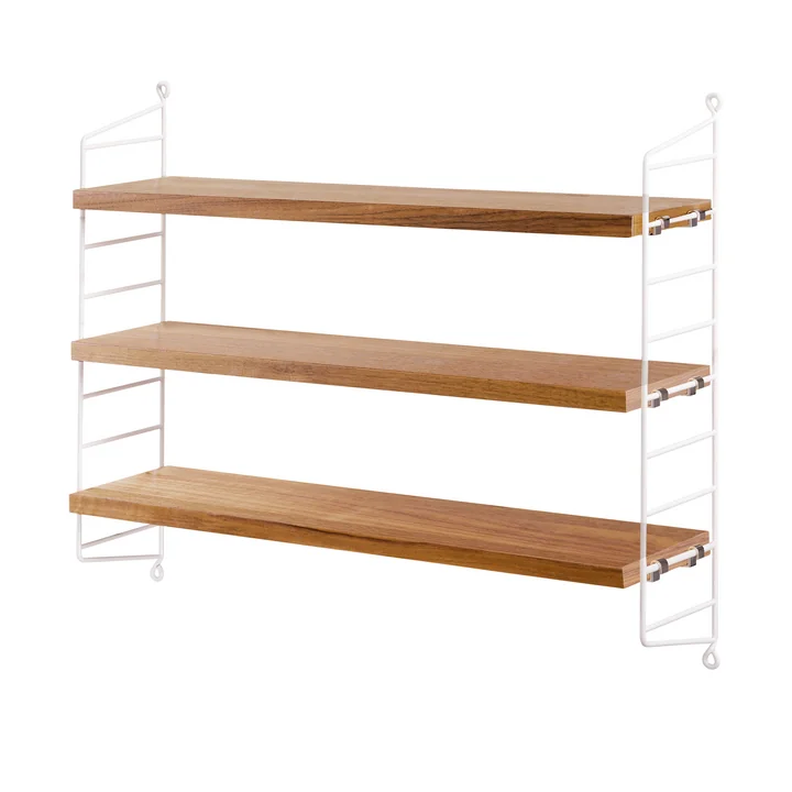 String-Wandregal mit filigranen Leitern