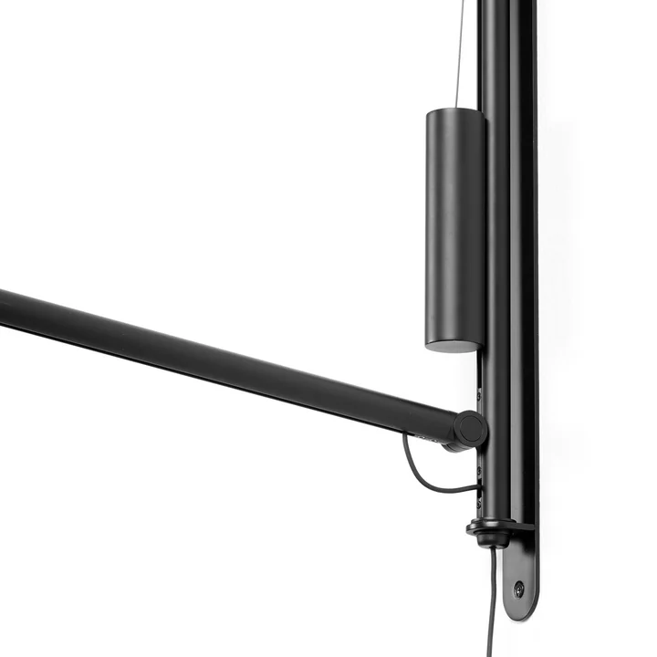 Die Fifty-Fifty Wandleuchte, soft black von HAY