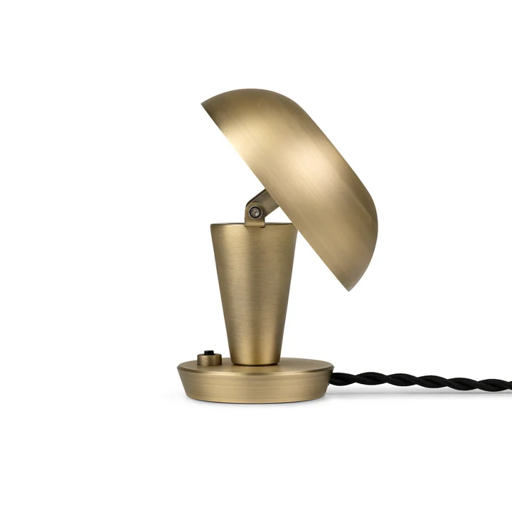 Tiny Tischleuchte von Ferm Living in der Ausführung Messing