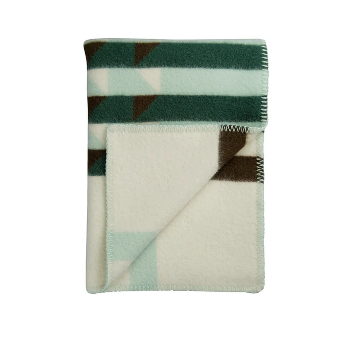 Kvam Wolldecke 200 x 135 cm von Røros Tweed in grün