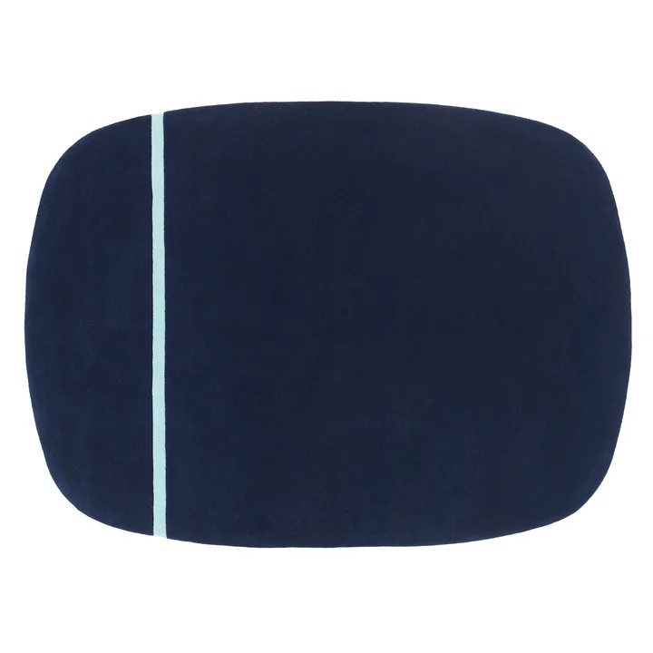 Oona Teppich von Normann Copenhagen in der Farbe blau