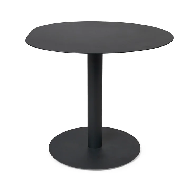 Pond Dining Table von Ferm Living in der Farbe schwarz