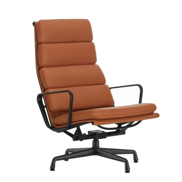 Vitra - EA 222 Soft Pad Sessel deep black mit Armlehnen, drehbar, Leder Premium F, cognac (Gleiter für Teppichboden )