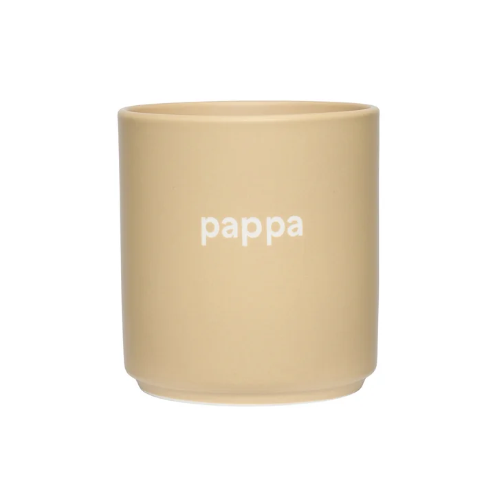 AJ Favourite Porzellan Becher, pappa / beige von Design Letters