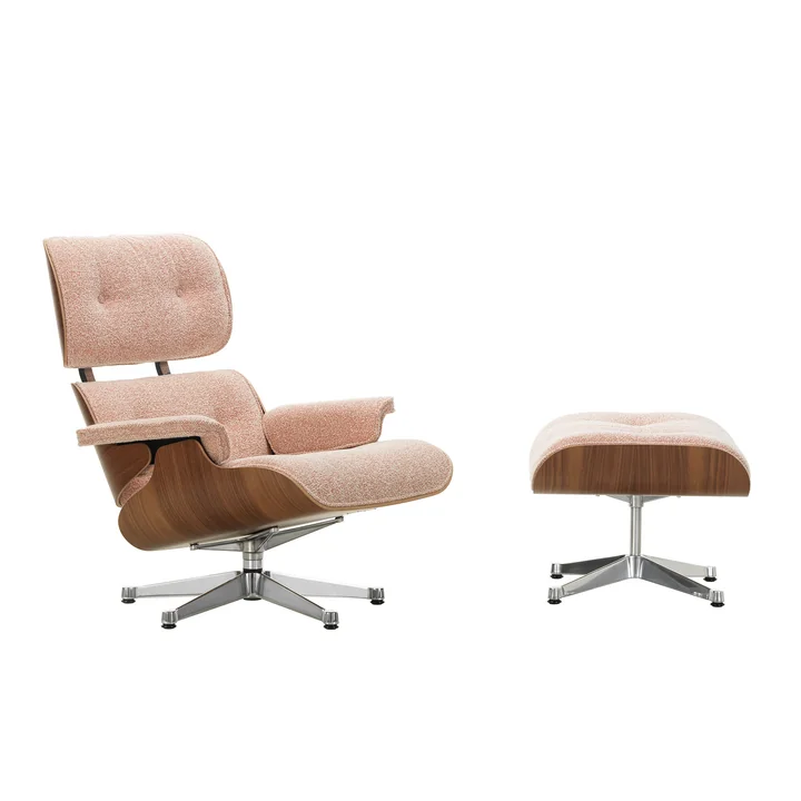 Vitra - Lounge Chair & Ottoman, poliert, Nussbaum dunkel, Nubia, elfenbein / pfirsich