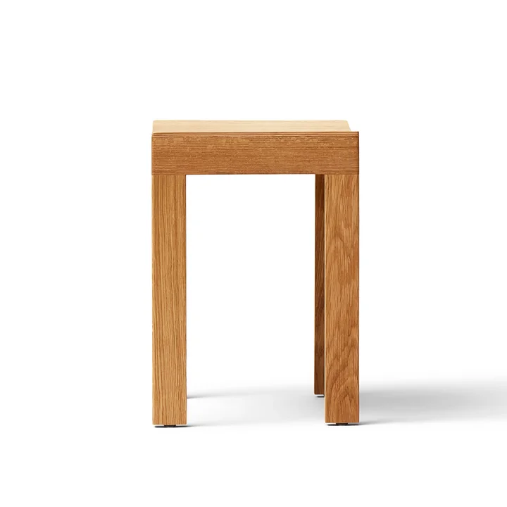 Form & Refine - Sonder Hocker