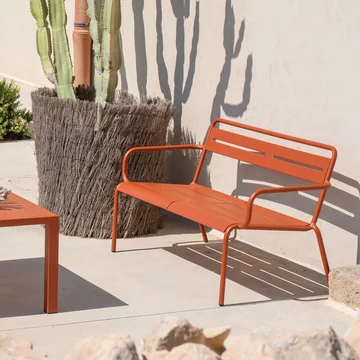 Star Sofa mit Armlehnen von Emu in ahorn rot