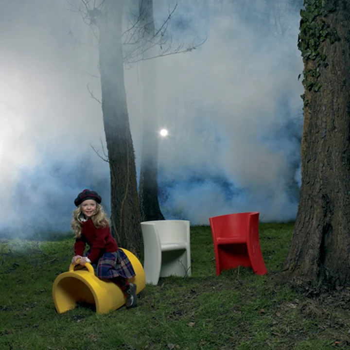 Trioli Kinderstuhl und Wippe von Magis