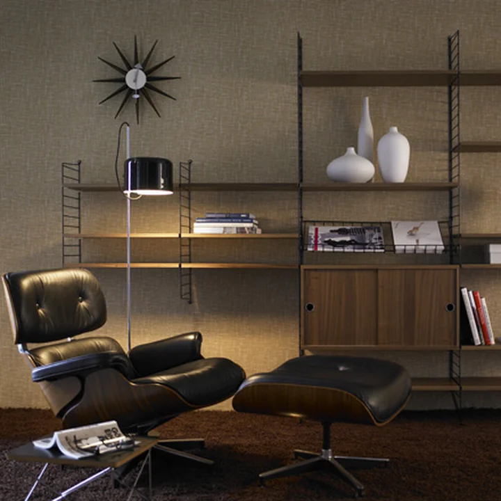 String Regalsystem aus Walnussholz