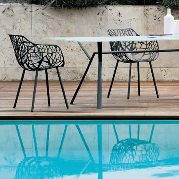 Forest Outdoor Armlehnstuhl von Fast