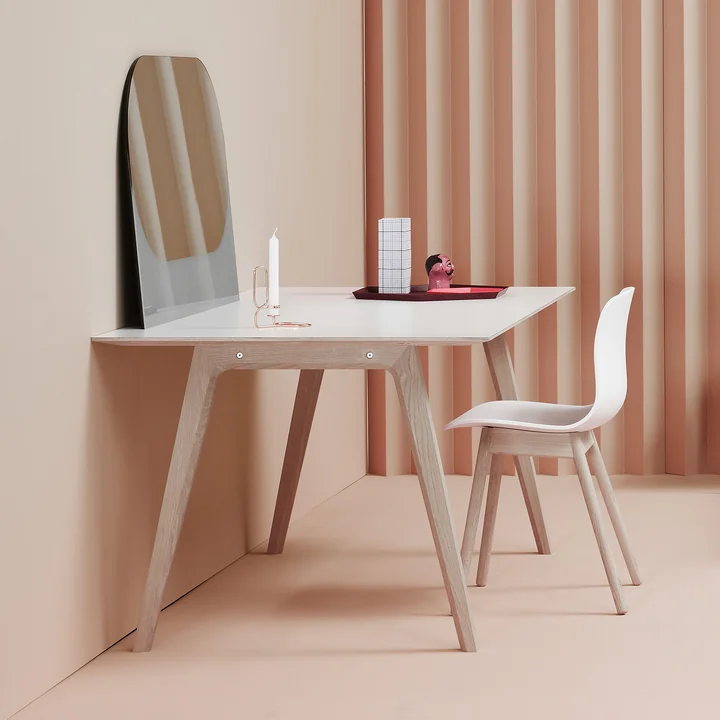 About A Chair AAC 12 von HAY