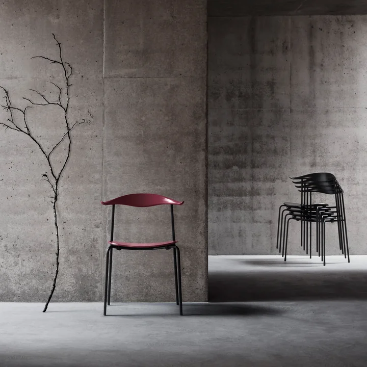 Rückenlehne aus dampfgebogenem Holz