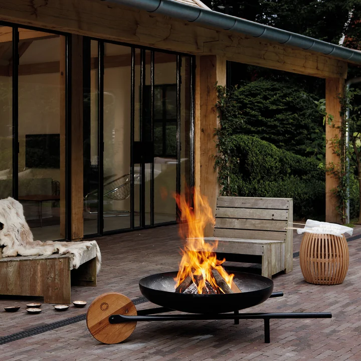 Die Konstantin Slawinski - Barrow Feuerschale mit Grillfunktion