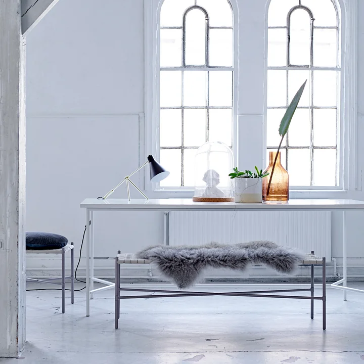 Bloomingville - Mongolisches Lammfell in hellgrau