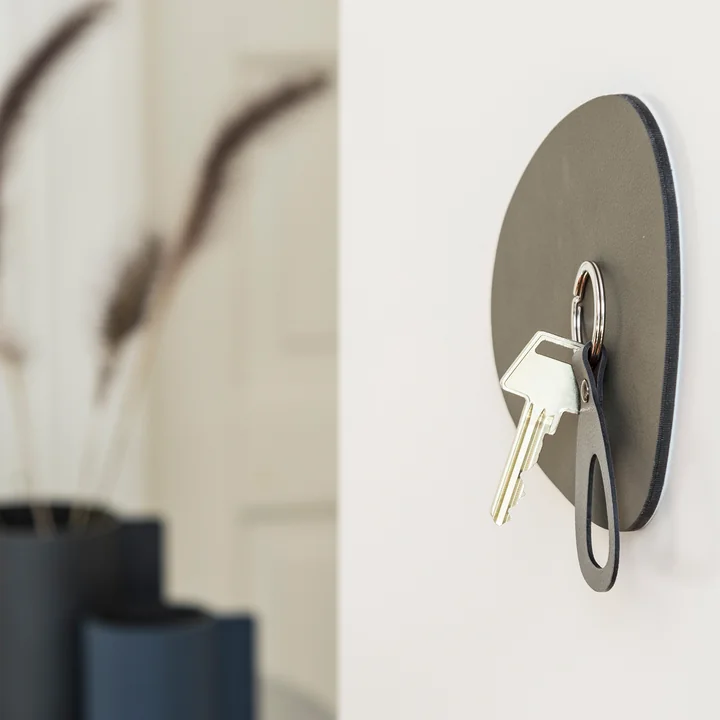 Key Board von Lind DNA im Flur