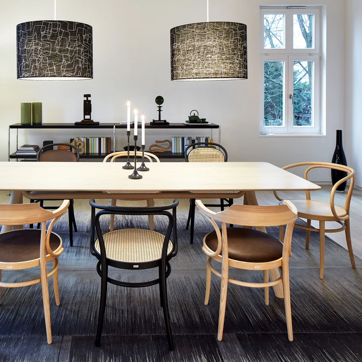 Klassische Bugholzstühle von Thonet