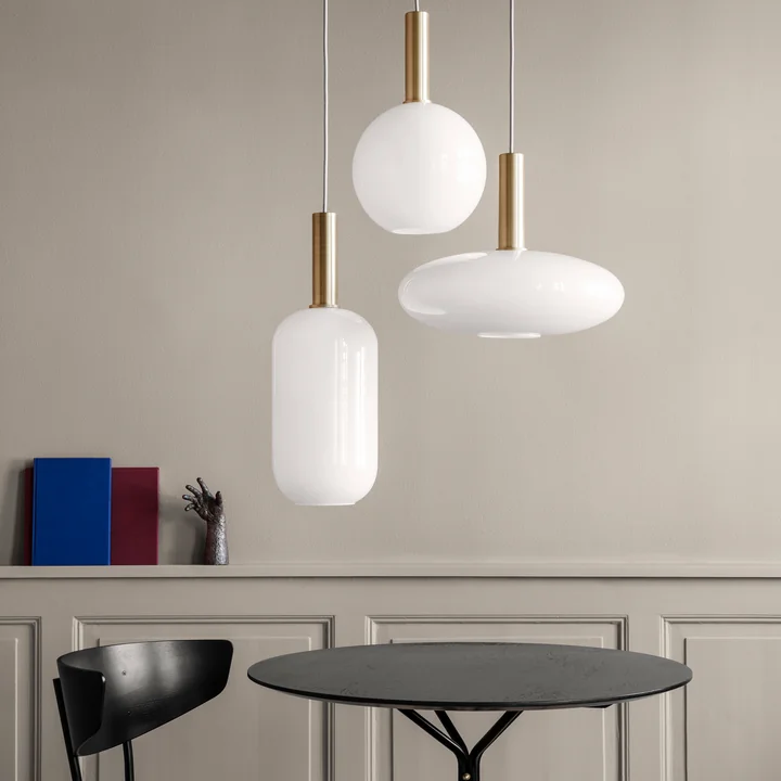 Der Ferm Living - Opal Shade Lampenschirm, Sphere, Ellipse und Tall in Kombination