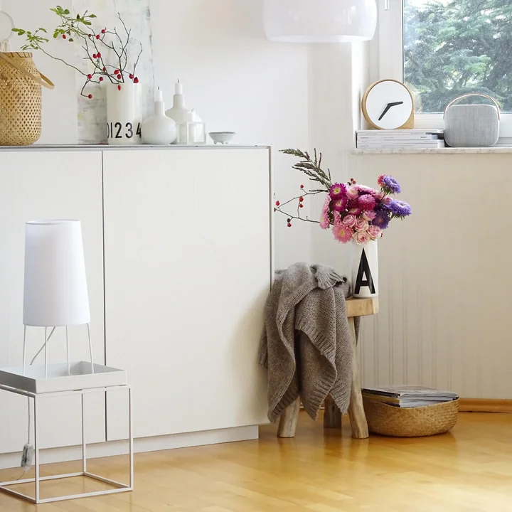 Tray Table von Hay als minimalistischer Beistelltisch