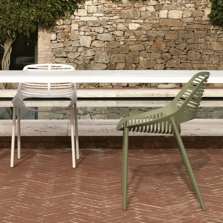 Niwa Stuhl von Fast in Salbeigrün