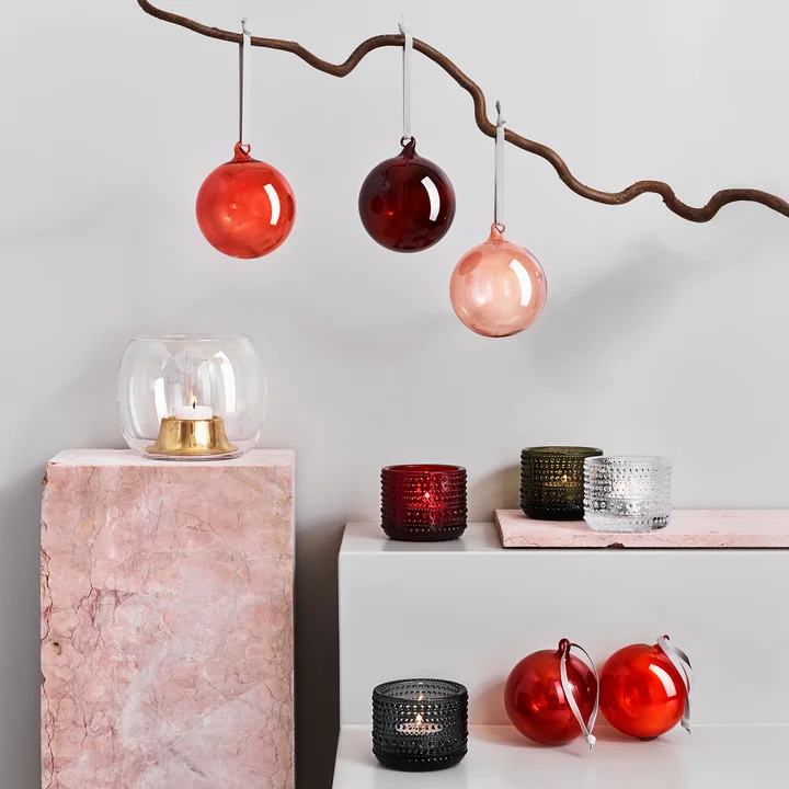 Die Iittala - Kaasa Teelichthalter - Glaskugeln mit dem Kastehelmi Votive